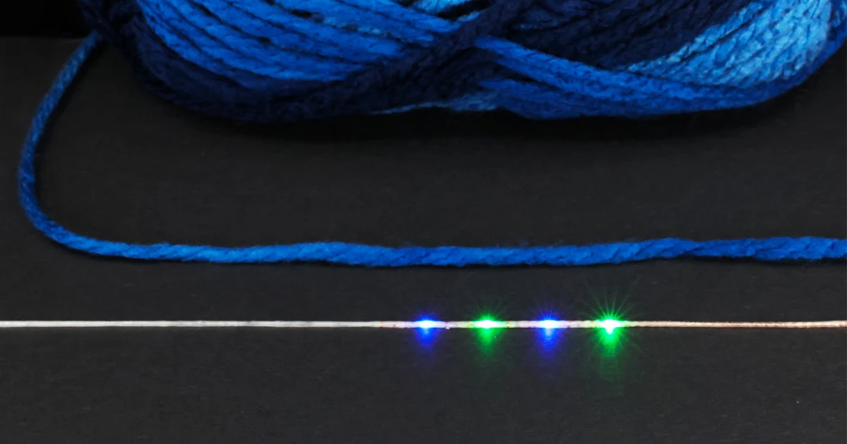 Circuit2Yarn electronic yarn with illuminated LEDs
